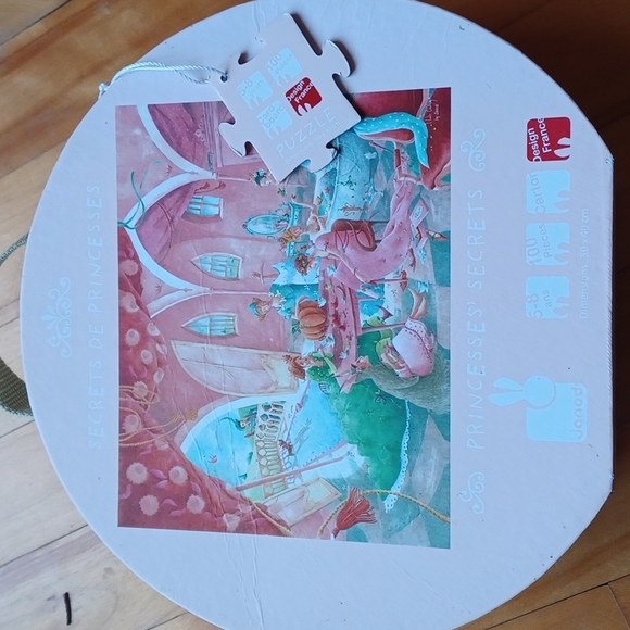 3/$20 Puzzle Princesse's secrets 5-8 years old - Picture 5 of 5